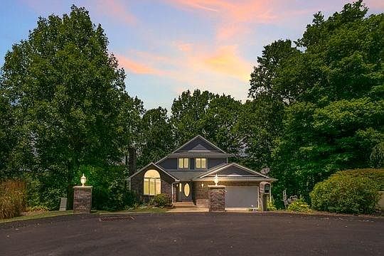 1st image of 305 Satinwood Ln