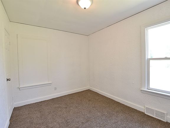 D-Bedroom 1