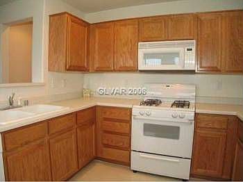 2nd image of 10618 Pueblo Springs St