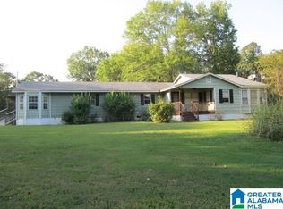 145 Country Woods Rd, Hayden, AL 35079