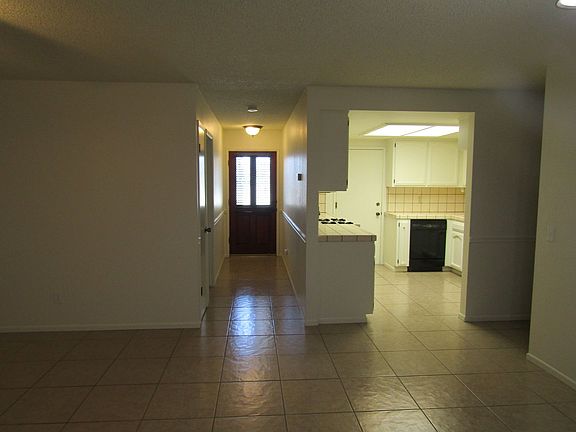 3rd image of 507 Bakeman Ln