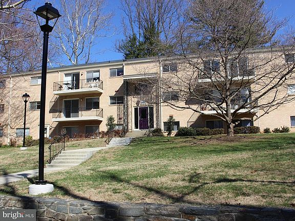 2nd image of 10606 Montrose Ave APT 4