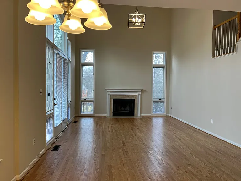 9425 Spruce Tree Cir — Photo 8