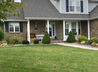 1581 Maplewood Ct, Edwardsville, IL 62025