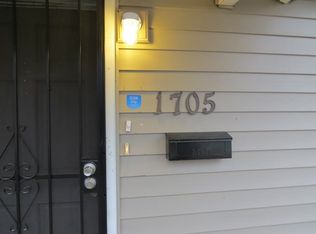 1705 E 89th St, Kansas City, MO 64131