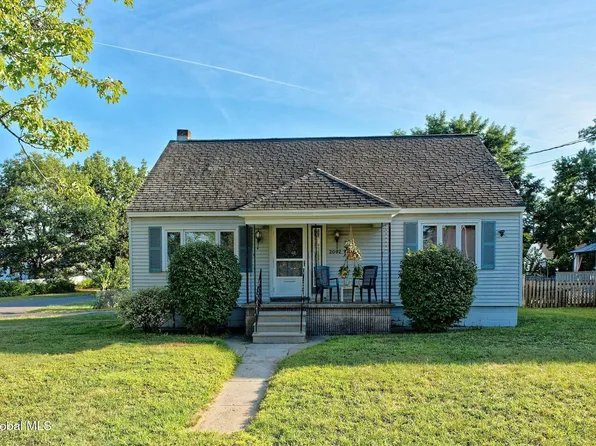 2092 Chepstow Road, Rotterdam, NY 12303