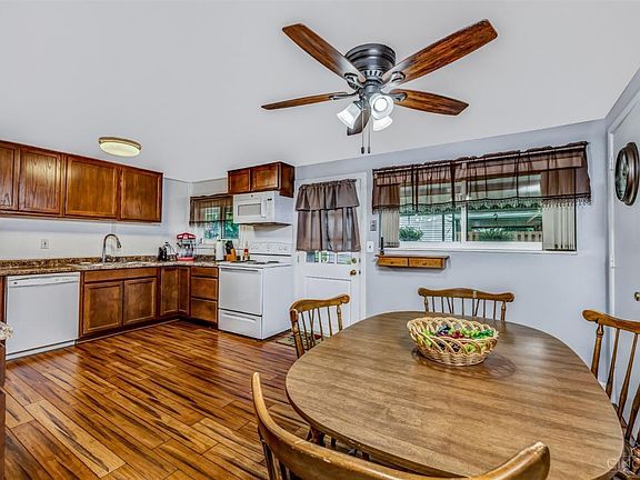 4th image of 601 Victoria Pl