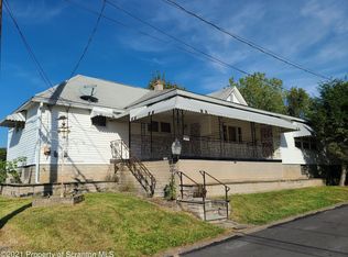 500 Loftus St, Throop, PA 18512