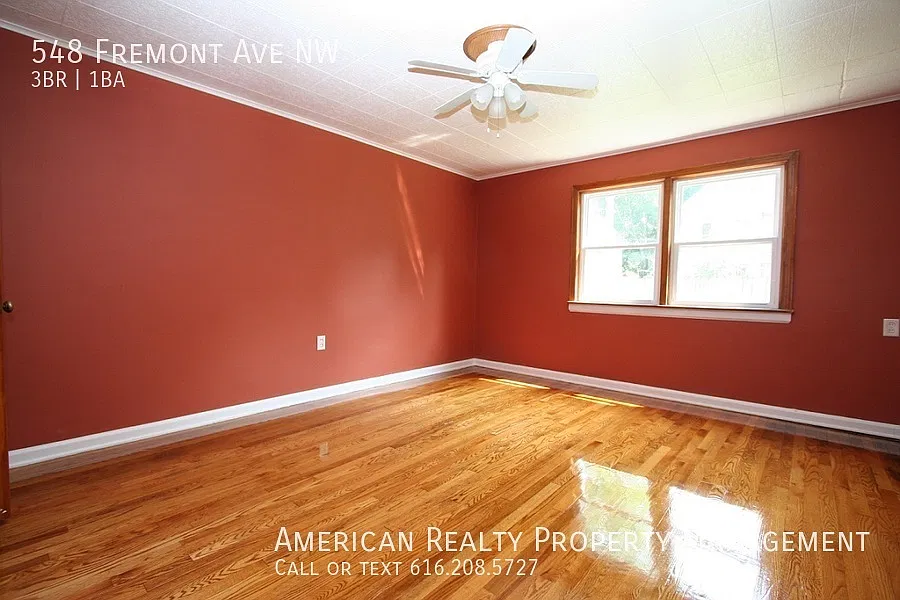 3 bed, 1270 sqft, $1,700 — Photo 3