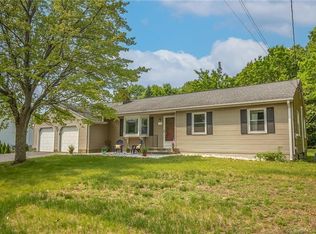 106 Raffia Rd, Enfield, CT 06082