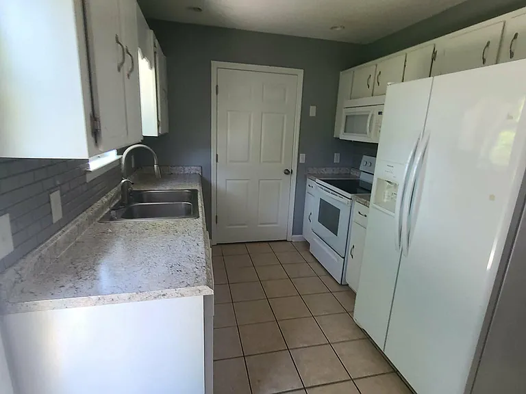 157 Haney Rd — Photo 18