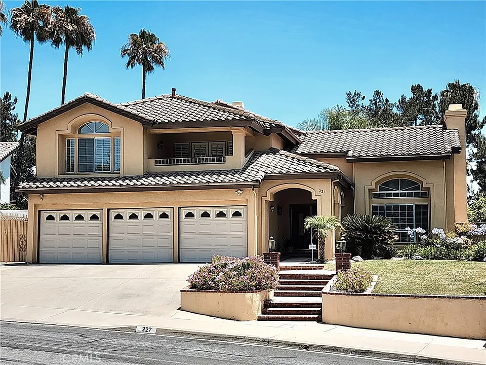 227 Calle Concordia