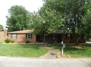 600 Green Valley Pl, Henderson, KY 42420