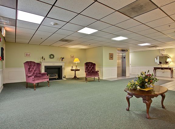 3rd image of 1470 Jefferson St APT 204