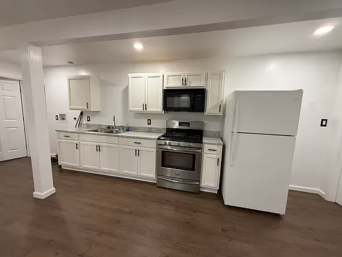 1301 Kennedy Ave #1 Photo 1