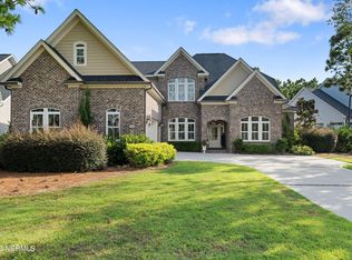2726 Oak Forest Dr, Southport, NC 28461
