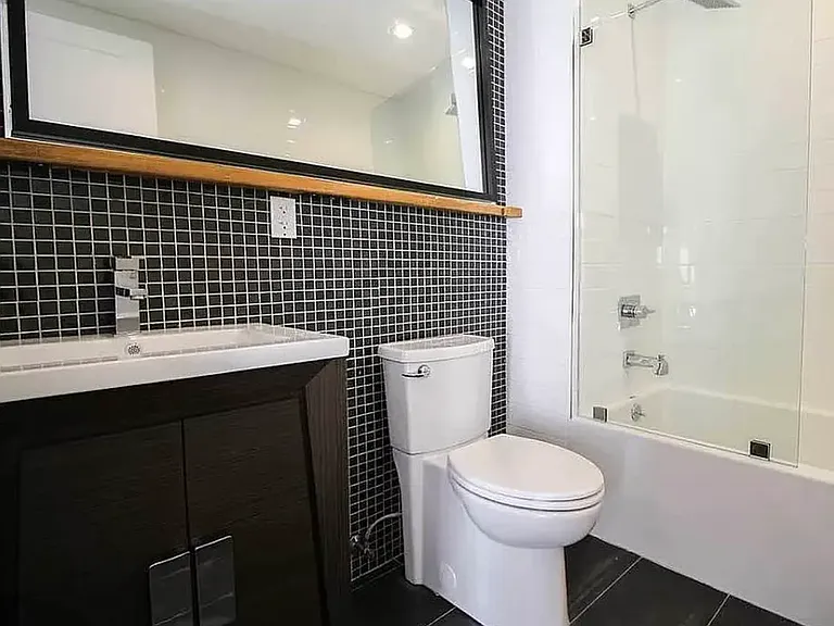 434 Manhattan Ave #PENTHOUSE — Photo 18