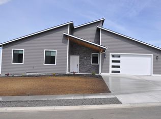 1200 NW Overlook Dr, Pullman, WA 99163