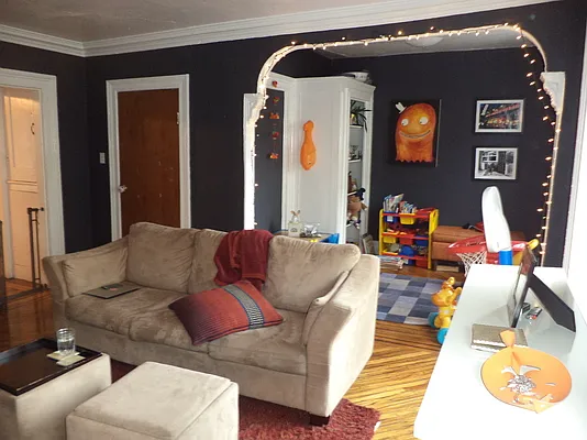 Rented by L.Nelson & Associates | media 7