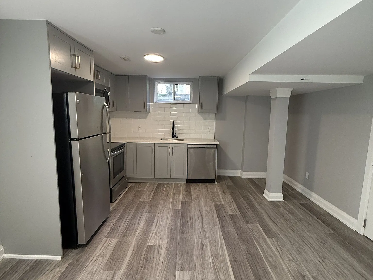 2 bed, $1,899 — Photo 1