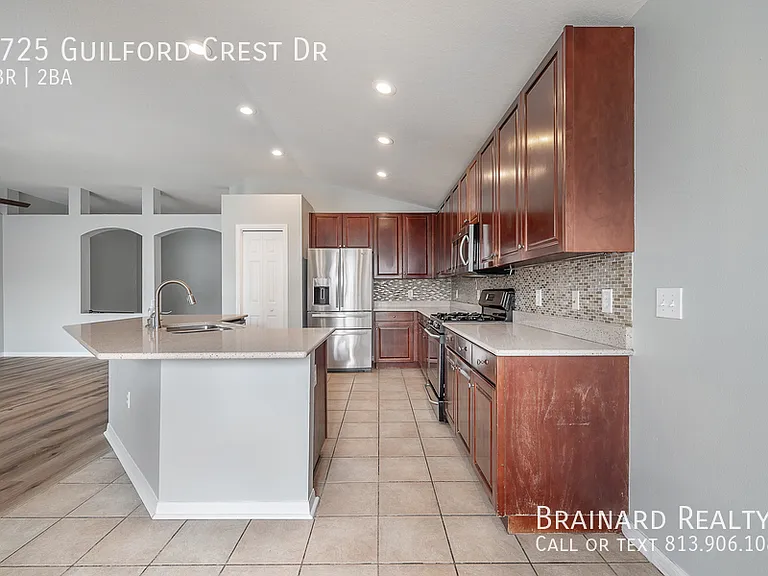 6725 Guilford Crest Dr — Photo 14