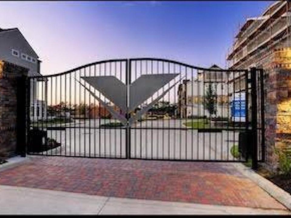 1st image of 2642 Fountain Key Blvd