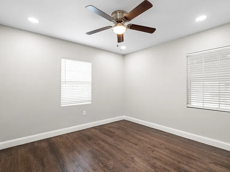 10403 Sandra Lynn Dr — Photo 9