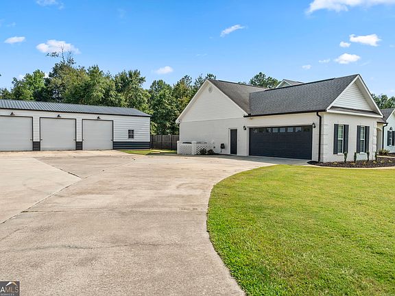 4th image of 216 Kersey Rd