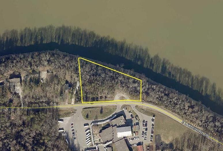 1st image of 1 Lakeshore Dr