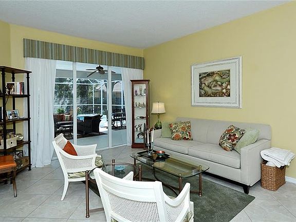 2nd image of 842 Oak Briar Ln