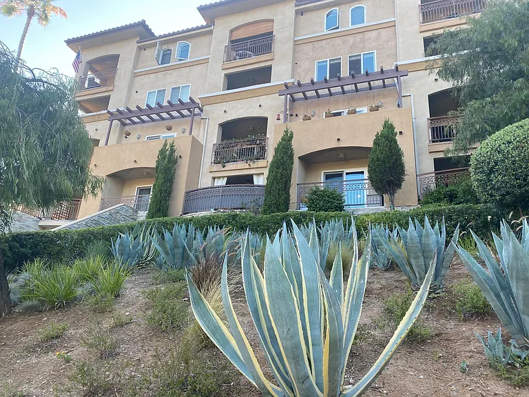 Exterior 2