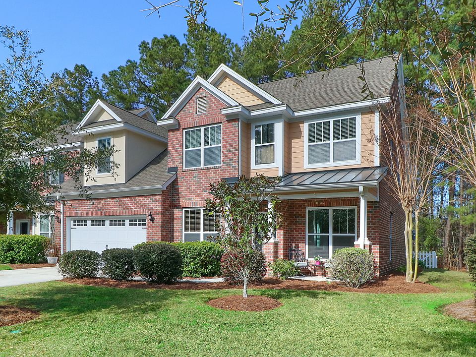 1st image of 138 Royal Ln