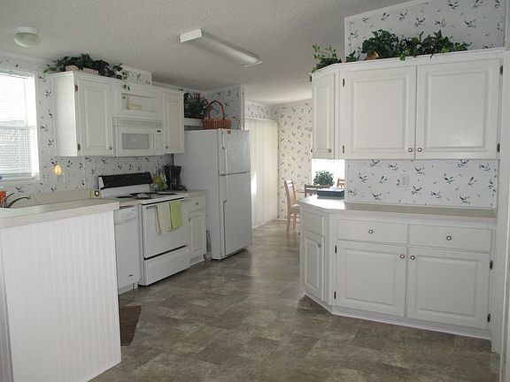 3rd image of 14081 Vista Del Lago Blvd