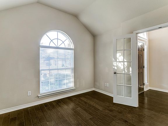 4th image of 11408 Kenny Dr