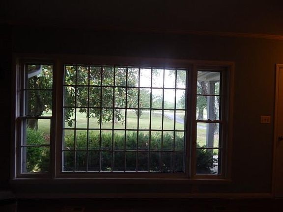 4th image of 804 Vervilla Rd