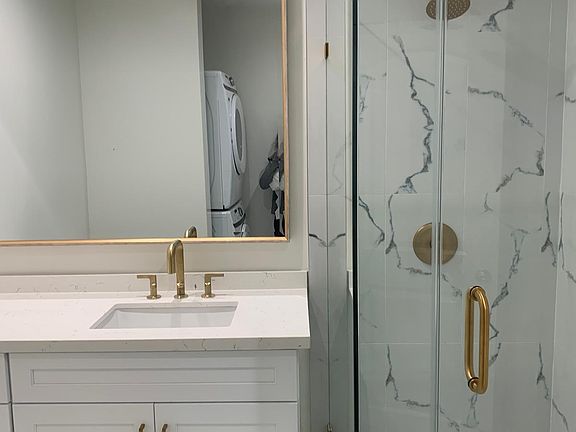 3rd image of 4442 Tobias Ave