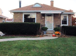 3521 S 48th St, Greenfield, WI 53220