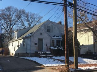 823 De Witt St, Linden, NJ 07036