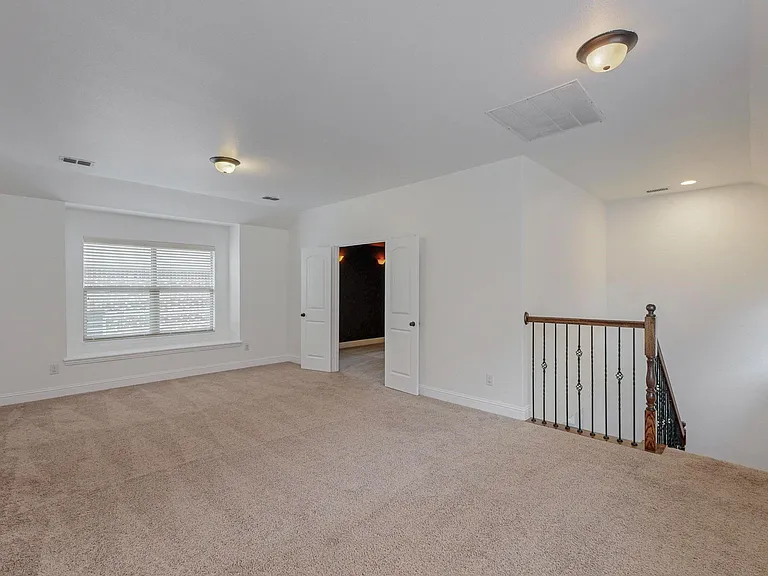 712 Davinci Ct — Photo 18