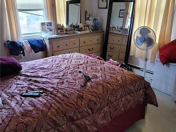 4th image of 541 Admiral St #3