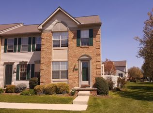 612 Cobblestone Ln, Lancaster, PA 17601