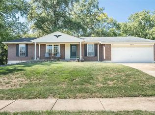 5611 McIlroy Ct, Saint Louis, MO 63128