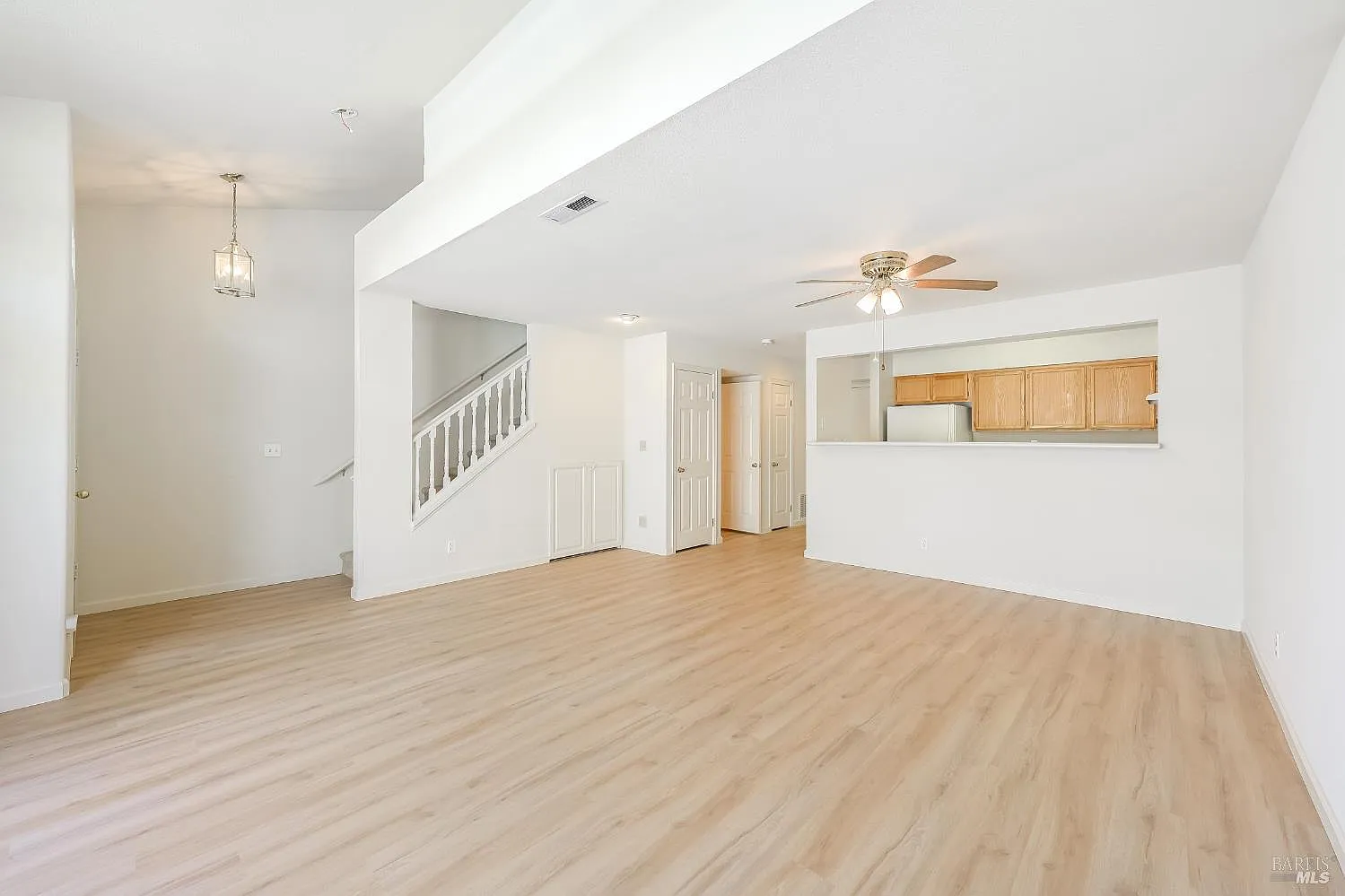 718 W Jasmine Circle - Photo 3