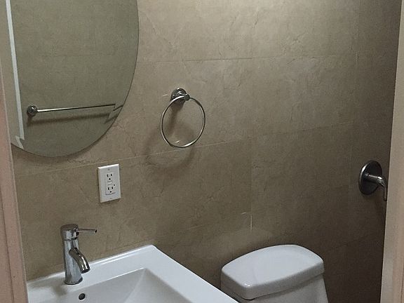4th image of 74 Macdougal St APT 1L