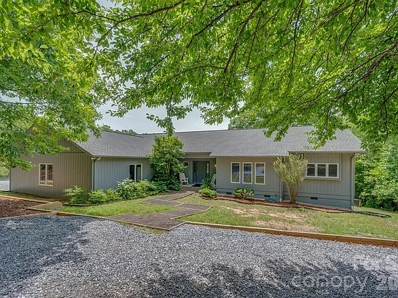 5th image of 441 Lower Ridgeview Rd