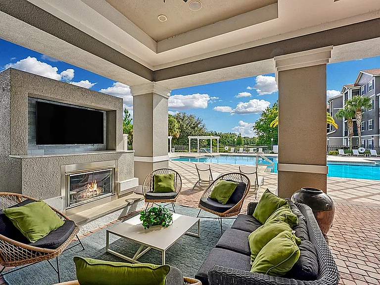 Exterior - Lounge_001
