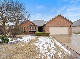 45785 Delta Dr, Macomb, MI 48044