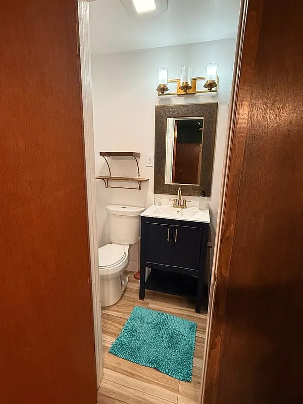 1 bed, 1.0 bath, 2436 sqft, $1,600 — Photo 2