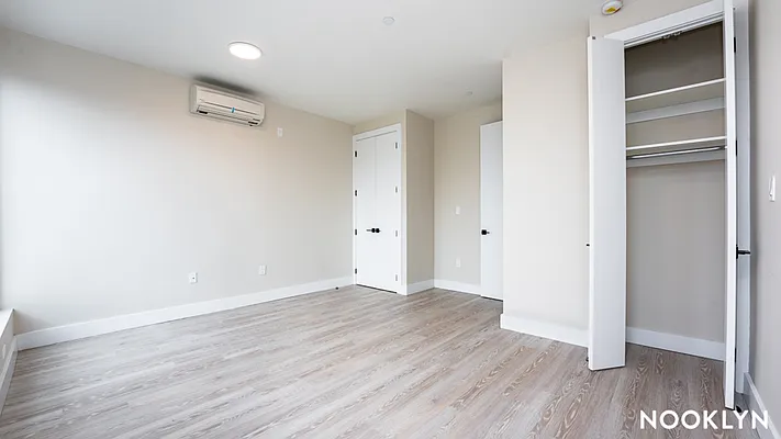 Rented by Nooklyn NYC LLC | media 24