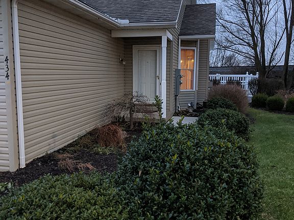 2nd image of 434 Danvers Ct